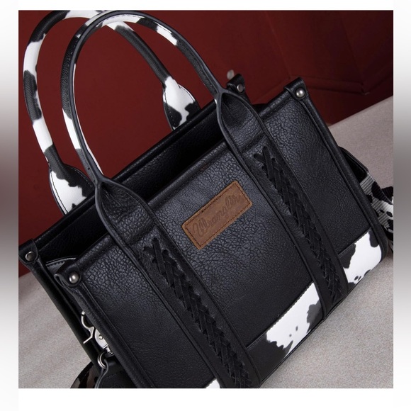 💕Wrangler Leather Cow Print Tote Bag NWT💕 - Picture 3 of 9